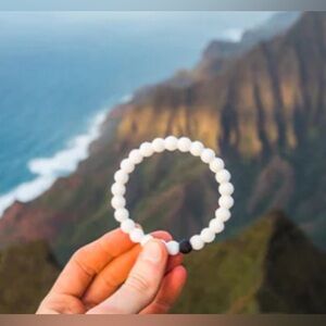 LOKAI Large White Core Silicone Bangle Bracelet Gorpcore Boho Coastal Beach